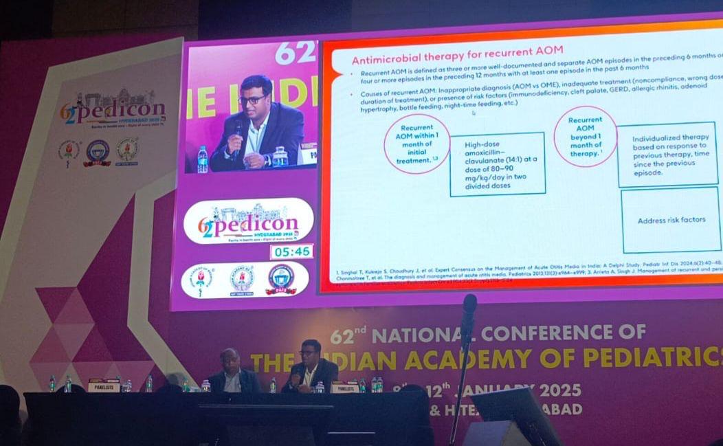 Dr. Naseer presenting at Pedicon 2025 on antimicrobial therapy